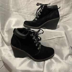 White Mountain Black Lace Up Wedge Boots